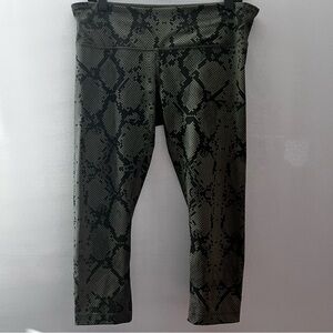 Lululemon Wunder Under Crop III Full-On Luon leggings